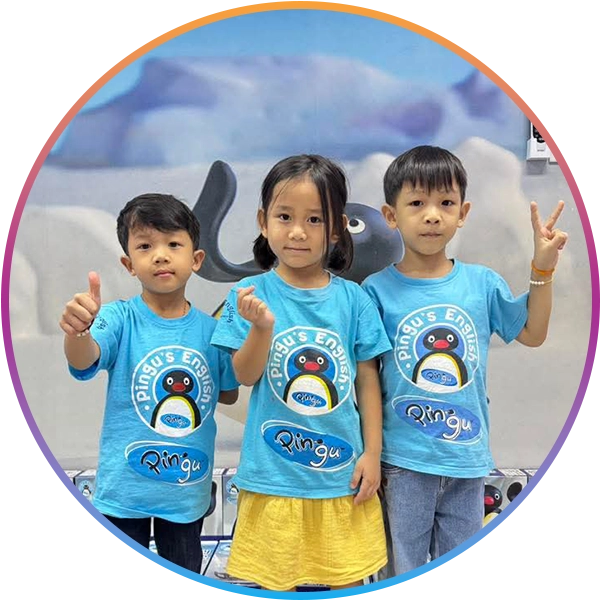 Young students engaged in a Pingu’s English classroom, learning through a proven international franchise program